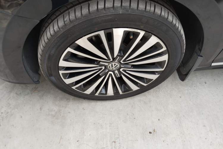 Used Volkswagen Passat 2019 380TSI Prestige Edition China VI Standard
