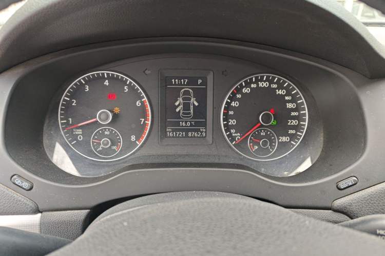 Used Volkswagen Sagitar 2014 Revised Version 1.4TSI Automatic Luxury Edition Instrument Cluster