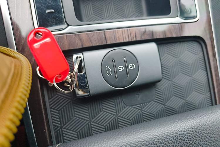 Used EXEED Lanyue 2021 400T Four-Wheel Drive Starlight Pro Edition 7 Seats Interior 1