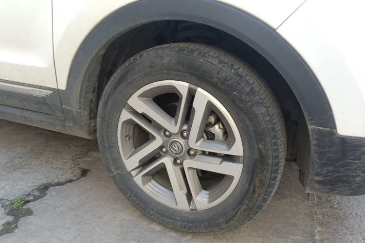 Used CHANGAN CS55 2018 1.5T Automatic Colorful Edition China V Standard
