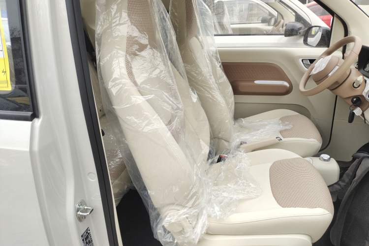 Used Wuling Hongguang MINIEV 2024 3rd Generation 215km Youth Edition
