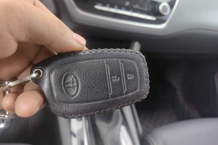 Used Toyota FRONTLANDER 2022 2.0L CVT Luxury Edition