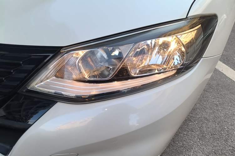 Used Nissan Tiida 2016 1.6L CVT Smart Drive Edition