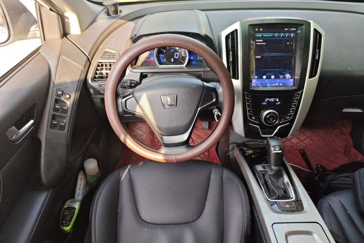 Used Luxgen U6 SUV 2016 1.8T Style Value Model
