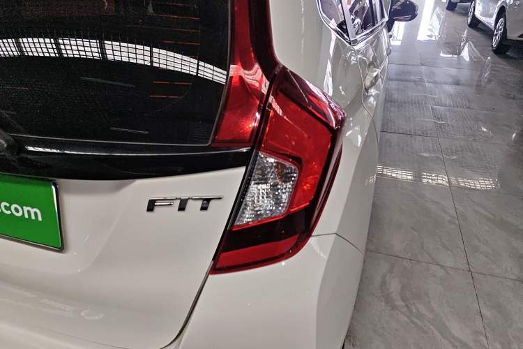 Used Honda Fit 2018 1.5L CVT Comfort Version
