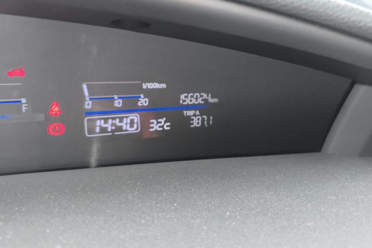 Used Honda Jade 2013 1.8L automatic Comfort version 5 seats