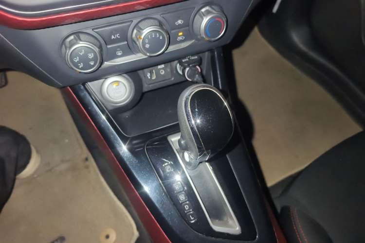 Used Nissan Lannia 2016 1.6L CVT Smart Cool Edition