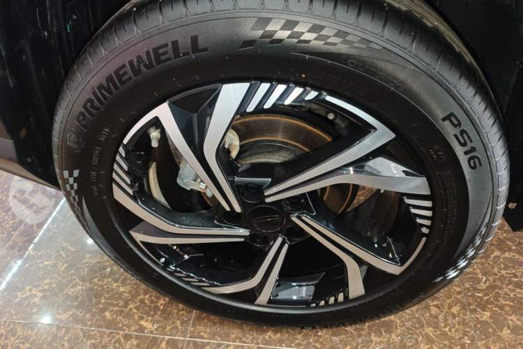 Used Geely Auto Emgrand X7 Sport 2024 1.5TD Smart Connect+