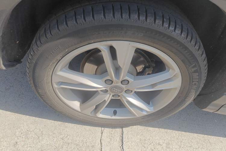 Used Audi Q3 2020 35 TFSI Fashionable and Elegant Model
