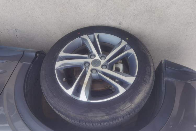 Used Geely Auto Coolray 2021 1.4T DCT Diamond Edition Left Front Wheel Hub