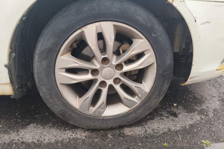 Used Geely Auto Emgrand 2016 Sedan 1.5L CVT Upward Version
