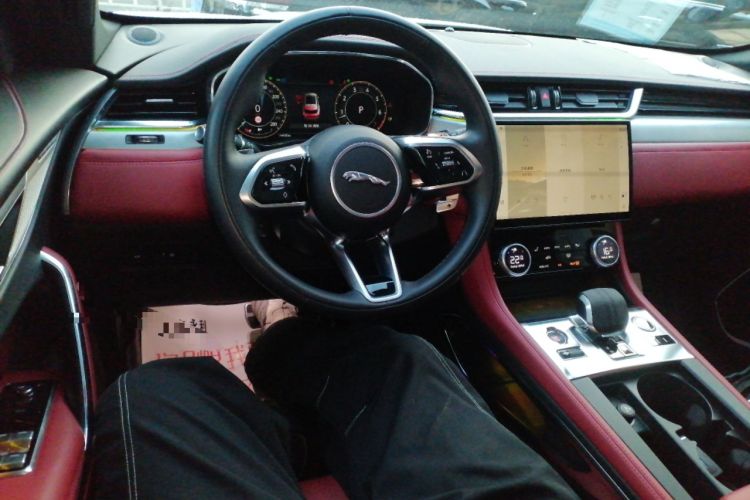 Used Jaguar F-PACE 2024 P250 R-Dynamic SE
