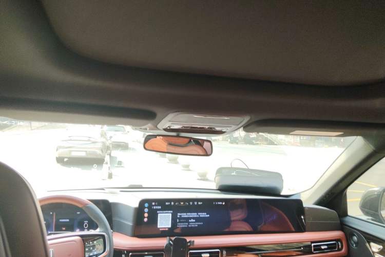 Used Lincoln Aviator 2024 3.0T V6 All-Wheel-Drive Luxury Edition Six Seats Headliner