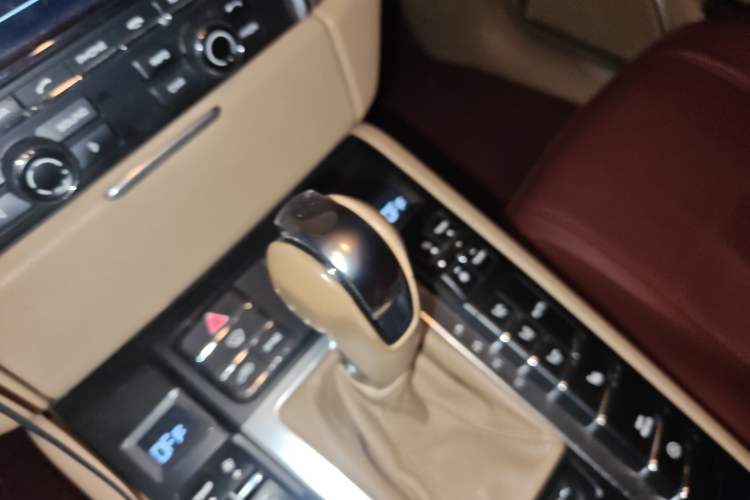 Used Porsche Macan 2014 Macan 2.0T
