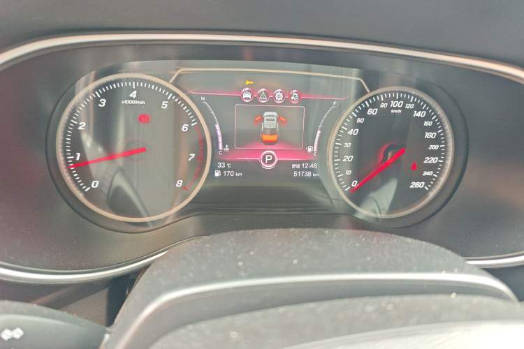 Used Hongqi H5 2022 Classic Model 1.5T DCT Flagship Edition Odometer Close Up