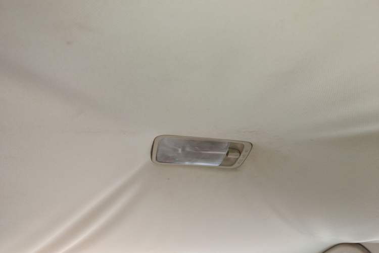 Used Dongfeng Aeolus A60 2014 1.6L Manual Luxury Model
