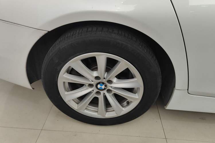 Used BMW 5 Series 2017 520Li Elegant Edition
