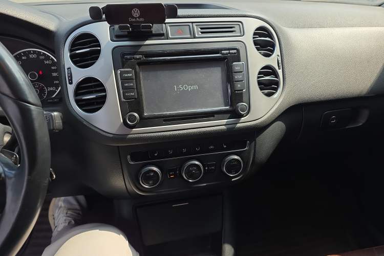 Used Volkswagen Tiguan 2013 2.0 TSI Automatic All-Wheel Drive Luxury Edition