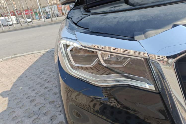 Used Hongqi HS7 2022 2.0T DCT Two-Wheel Drive Smart Connect Flagship Edition 7 Seats
