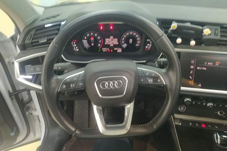 Used Audi Q3 2021 35 TFSI Fashion Dynamic Model