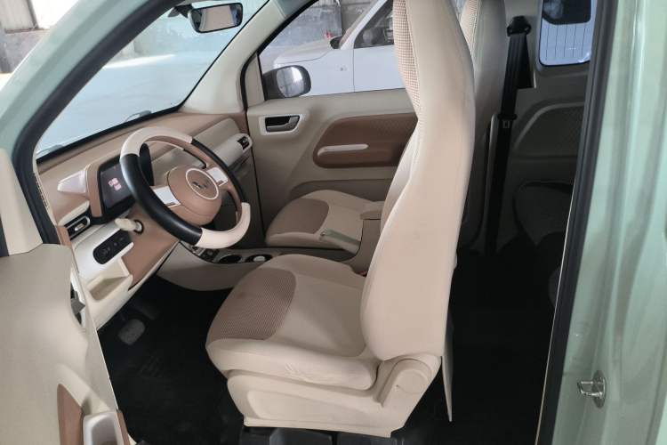 Used Wuling Hongguang MINIEV 2024 3rd Generation 215km Youth Edition Left Front Seat