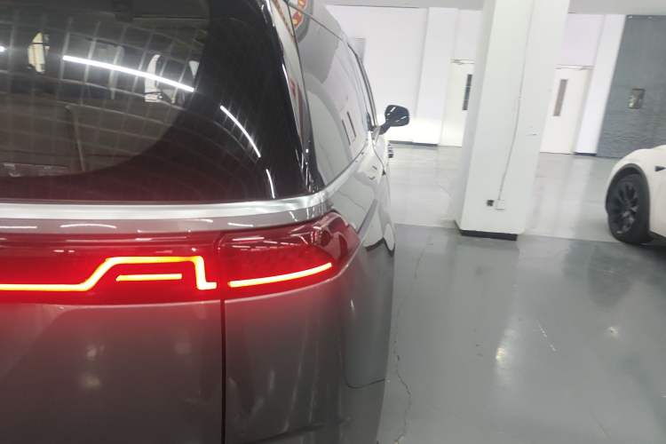 Used Kia Carnival 2021 2.0T Luxury Edition