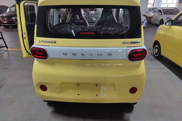 Used Wuling Hongguang MINIEV 2024 3rd Generation 215km Youth Edition