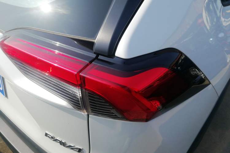 Used Toyota RAV4 2021 2.0L CVT Two-Wheel Drive Fashion PLUS Edition
