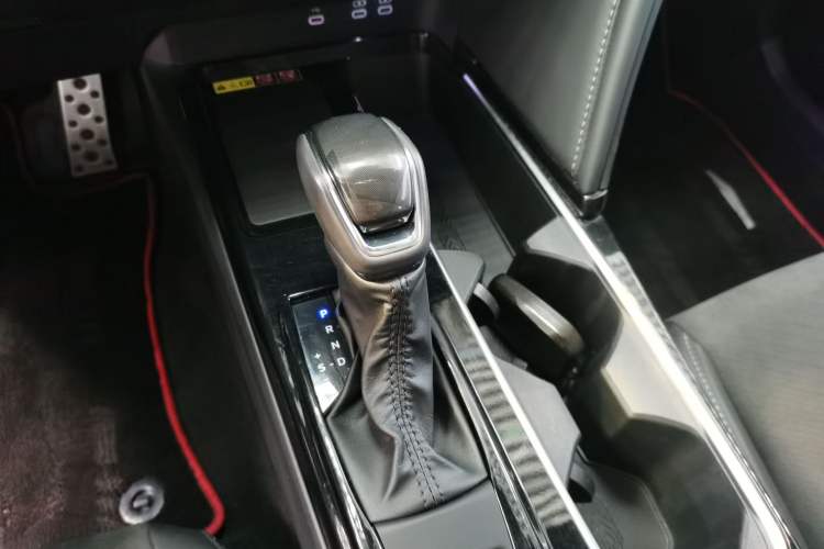 Used Toyota Camry 2024 Dual-Motor 2.0 HXS Sport Plus Edition
