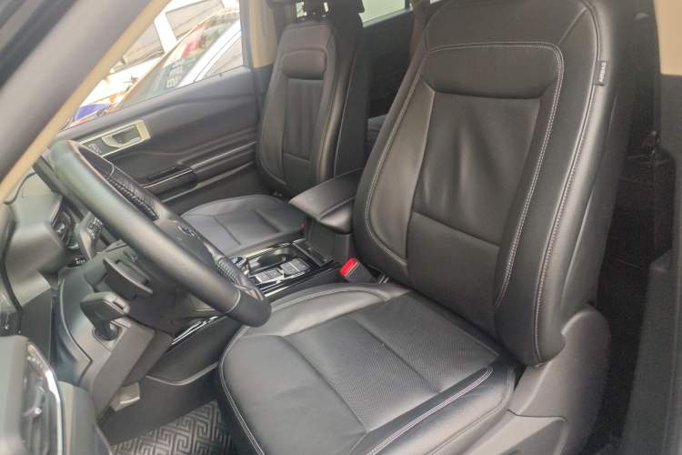 Used Ford Explorer 2020 EcoBoost 285 Rear-Drive Trend Edition 6 Seats Left Front Seat