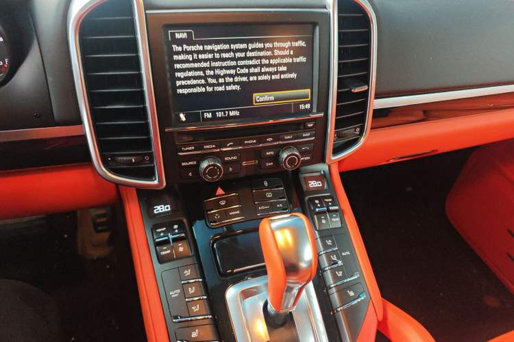 Used Porsche Cayenne 2011 3.6L automatic transmission U.S. specification Audio And AC Panel