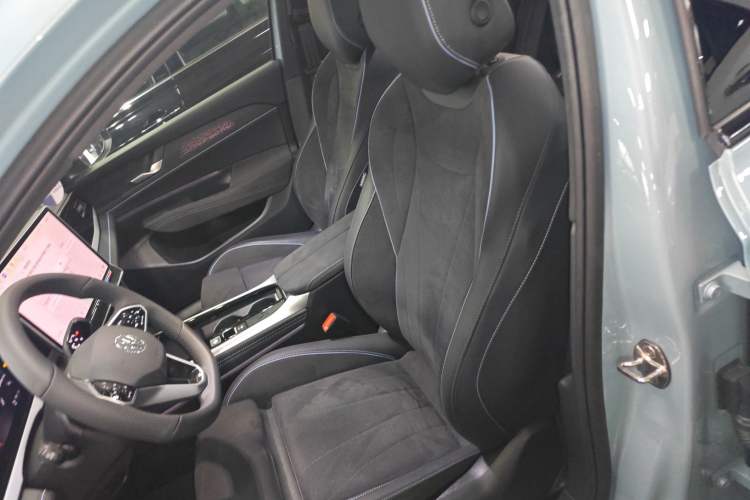 Used Volkswagen Passat 2025 Pro 380TSI Starry Dragon Luxury Edition Left Front Seat