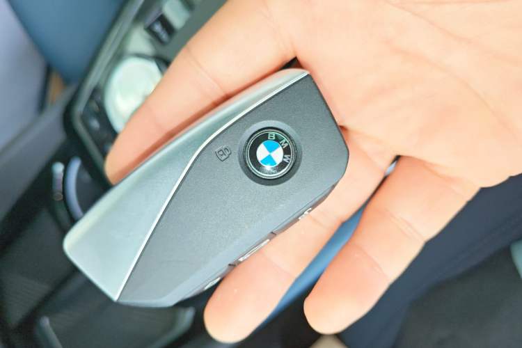 Used BMW i5 2024 eDrive 35L Prestige Luxury Package Vehicle Key