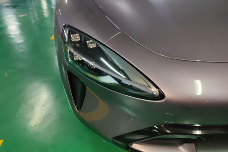 Used Xiaomi Auto SU7 2024 Rear-Drive Long-Range Intelligent Driving Version
