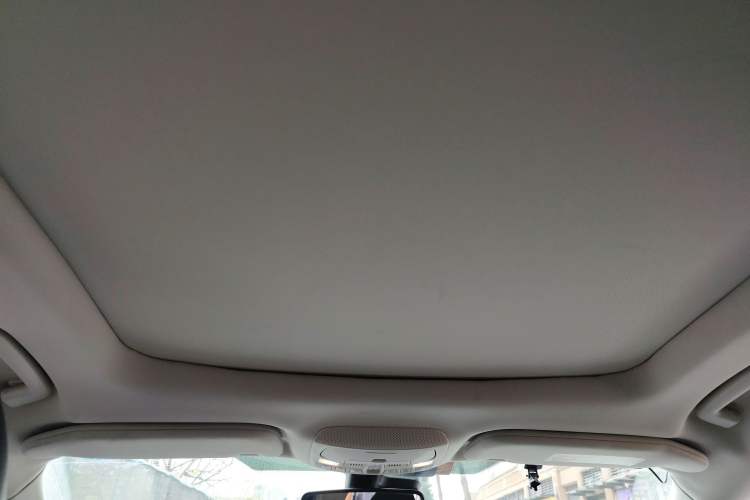 Used Ford Edge 2016 EcoBoost 245 Two-Wheel-Drive Titanium 7-Seater Headliner