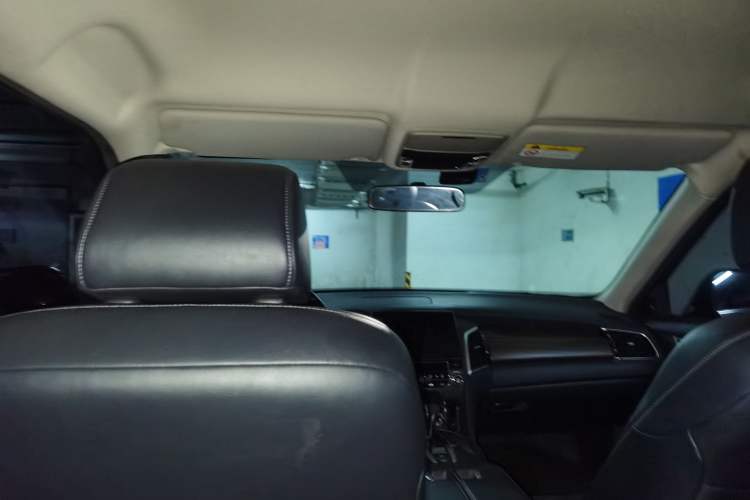 Used Honda Avancier 2019 240TURBO Two-Wheel Drive Elite Edition Headliner