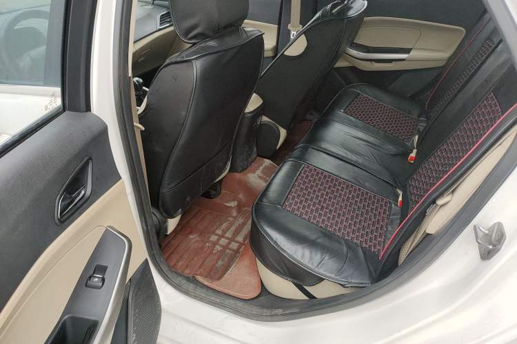 Used Ford Escort 2015 1.5L Manual Comfort Model
