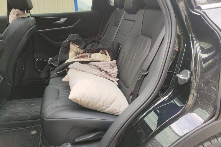 Used Hongqi HS5 2026 Model 2.0T Two-Wheel Drive Xuan Ying Edition
