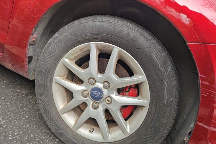 Used Ford Focus 2012 Hatchback Classic 1.8L Automatic Base Model
