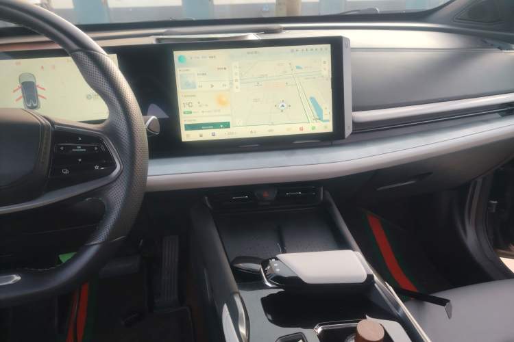 Used CHANGAN UNI-T 2023 Second-Generation 1.5T Prestige Model
