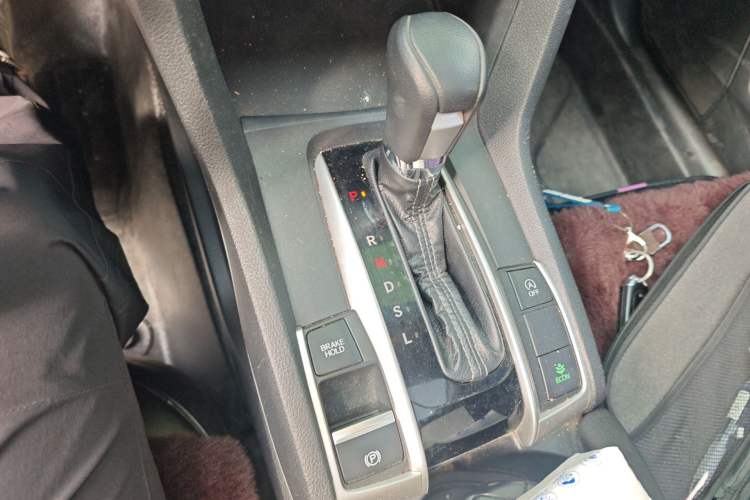 Used Honda Civic 2016 220TURBO CVT Luxury Edition
