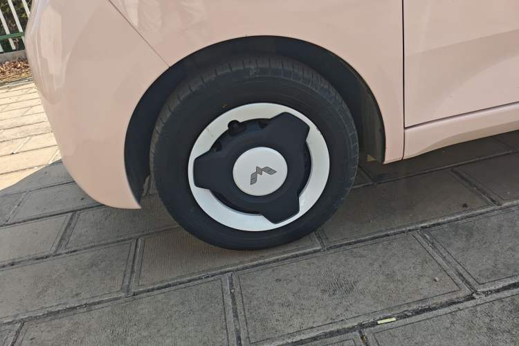 Used Wuling Hongguang MINIEV 2024 3rd Generation 170 km Exterior 4