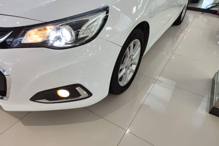 Used Chevrolet Malibu 2016 1.6T Automatic Comfort Edition Left Front Headlight