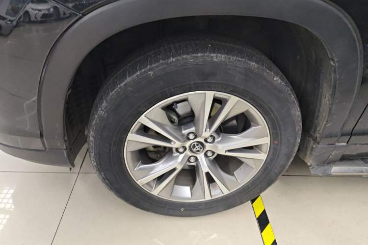 Used Toyota Highlander 2018 2.0T Four-Wheel Drive Elite Edition 7 Seats China V Standard
