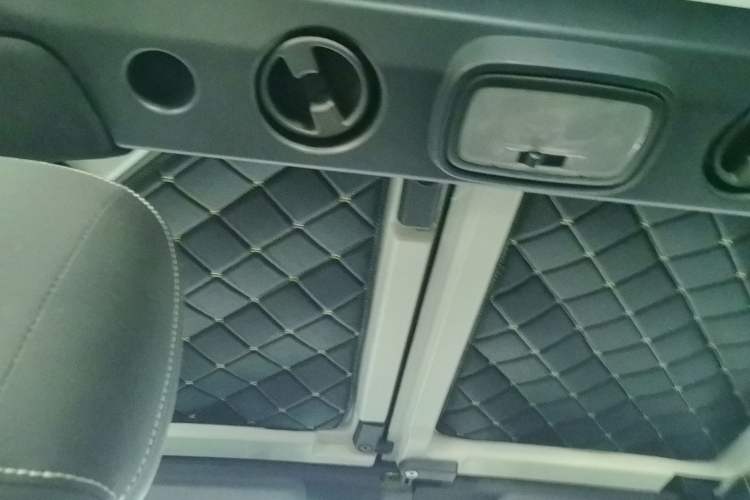 Used BAIC Off-Road BJ40 2016 40L 2.3T Automatic Two-Wheel Drive Luxury Edition