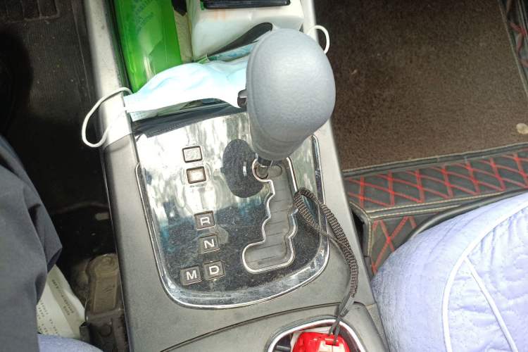 Used SsangYong Korando 2013 2.0L Gasoline Two-Wheel Drive Automatic Elite Edition Gear Lever