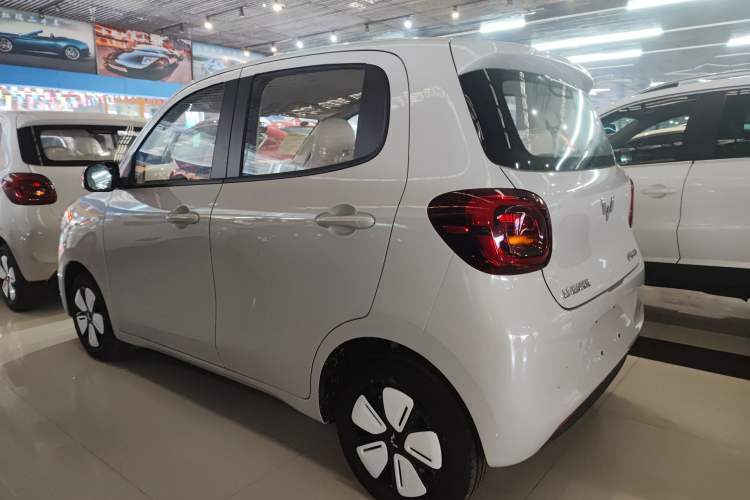 Used Wuling Hongguang MINIEV 2025 Four-Door Version Advanced Edition
