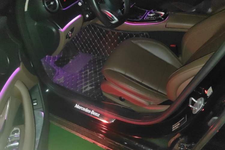 Used Mercedes-Benz E-Class 2017 E 300 L Sporty and Stylish Model
