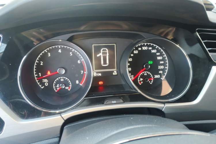 Used Volkswagen Touran 2016 Volkswagen Touran L 280TSI DSG Comfort Edition
