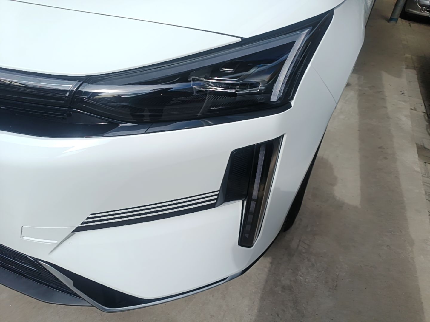 Geely Galaxy L6 2024 125km PLUS Dragon Edition — снимка 8